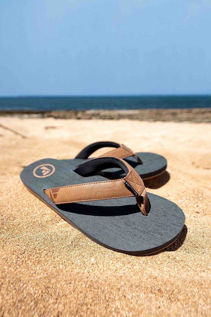 Seales Earth - Mens Flip Flops - Slate Grey